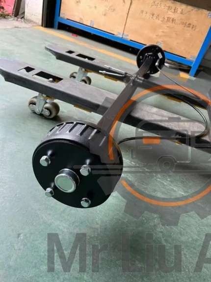 Customized 1350 KG Trailer Straight Axle With Knott 200x 50 Drum Brake for Cargo& Horse Trailers